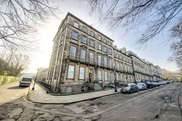 Oxford - New Town Apartment