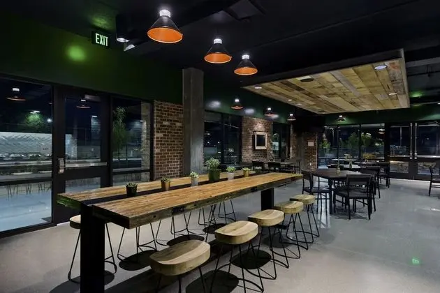 Oxford Suites Paso Robles - Yerinde Yemek