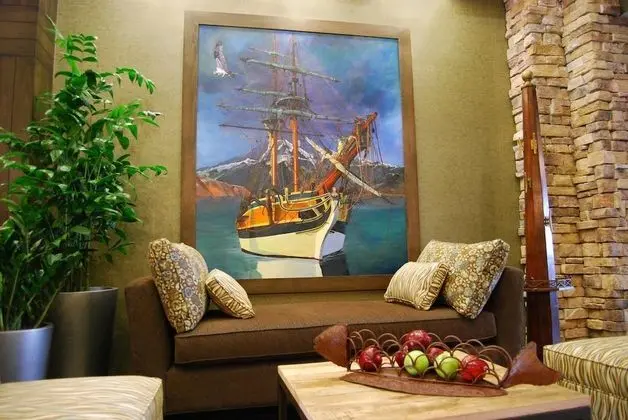 Oxford Suites Silverdale