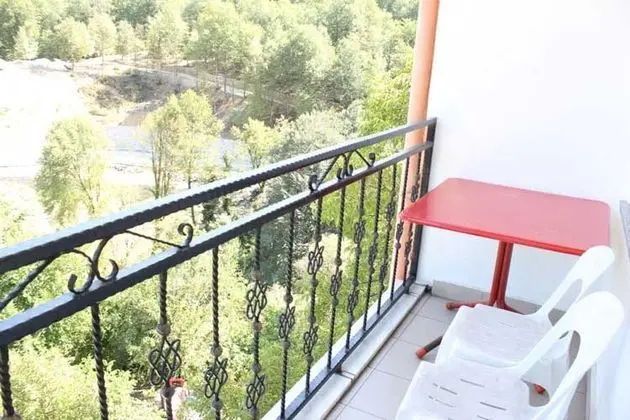 Oylat Güven Hotel - Yerinde Yemek