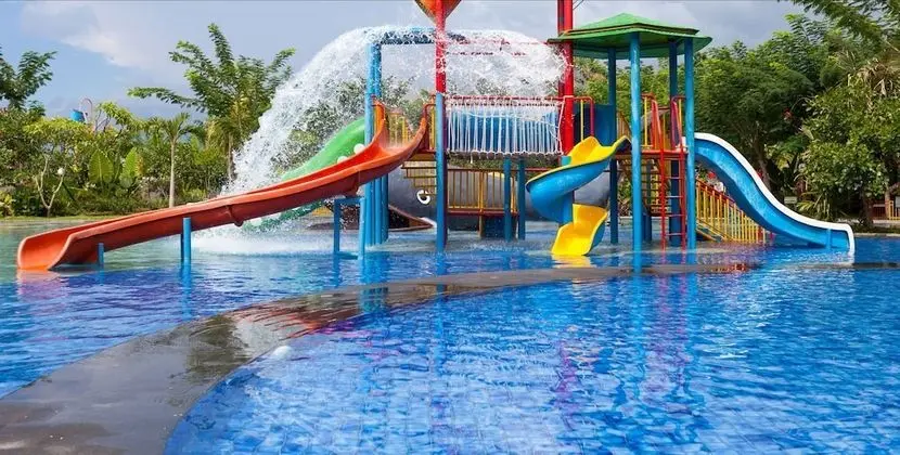OYO 10016 Hotel Golden Inn - Dış Mekan