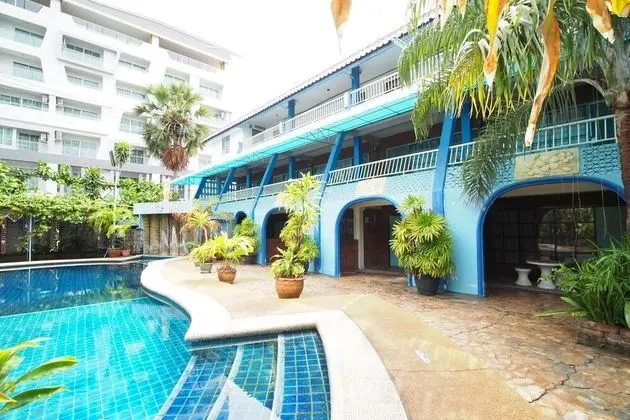 OYO 1003 Naklua House - Havuz