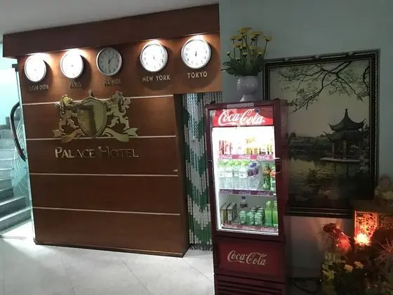 OYO 1005 Palace Hotel - Lobi