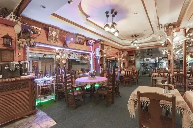 OYO 1007 Vech Guesthouse - Yerinde Yemek