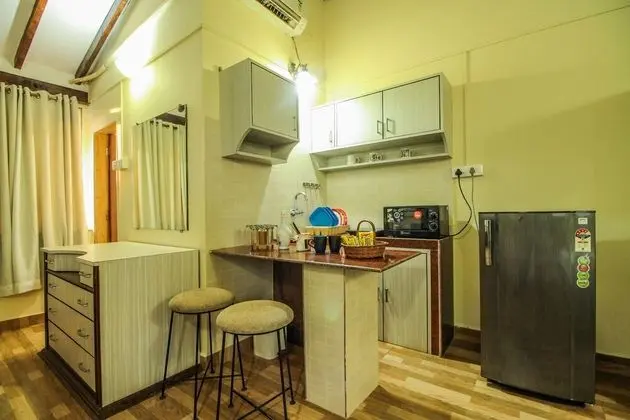 OYO 10088 Home Modern Studio Anjuna Beach - Mutfak