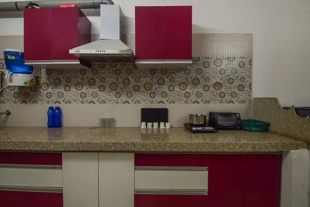 OYO 10094 Home Elegant Stay Hiran Magri - Mutfak