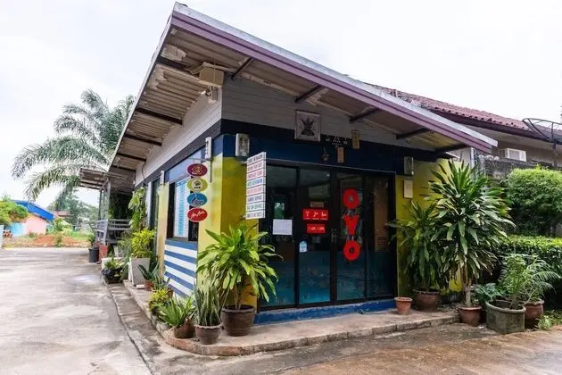 OYO 1010 Diamond Home Resort - Lobi