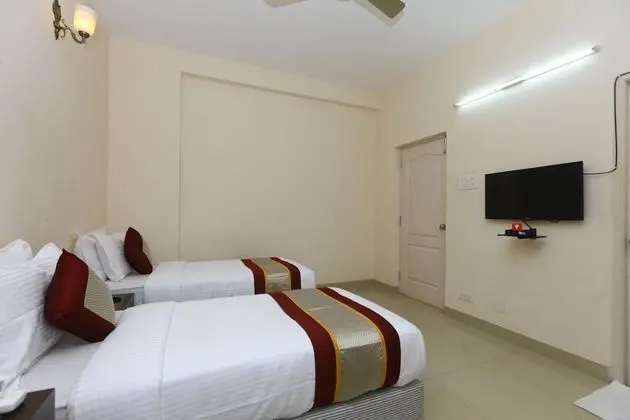 OYO 10106 Hotel NLBR - Oda