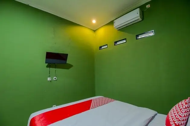 Oyo 1014 Bettah Coba 2 Sukabumi