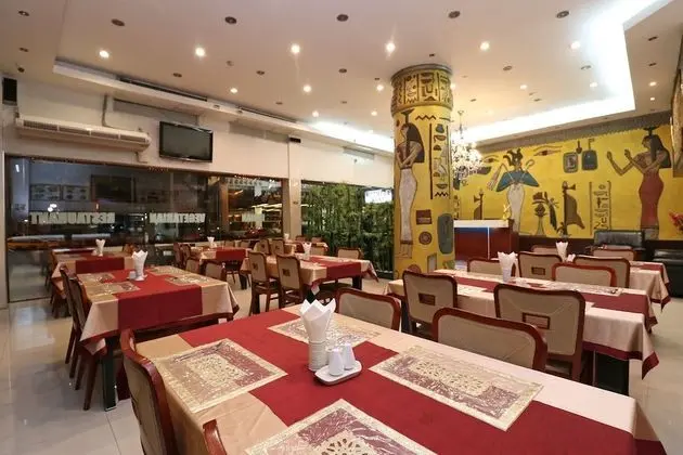 OYO 102 Diamond Residence Hotel - Yerinde Yemek