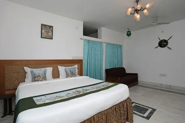 OYO 10206 Home Modern Stay near Fateh Sagar - Oda