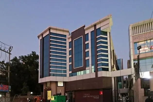 OYO 10213 Hotel Panache
