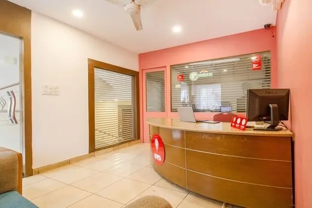 OYO 10235 Oyster Transit Hotels - Lobi