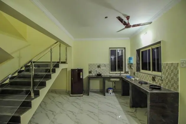 OYO 10296 Home Sunset View 3BHK Dona Paula - Mutfak