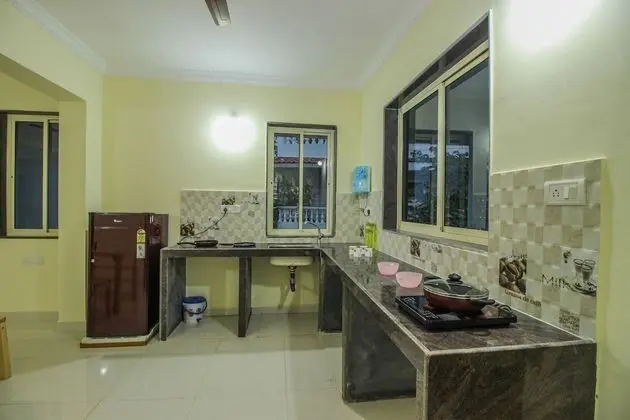 OYO 10297 Home Sunset View 2BHK Dona Paula - Mutfak