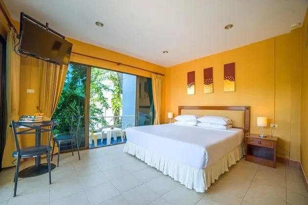 OYO 1037 Kamala Phuket Guesthouse - Öne Çıkan Resim