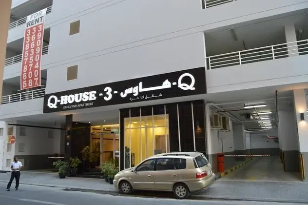 OYO 104 Q House 3 Apartments