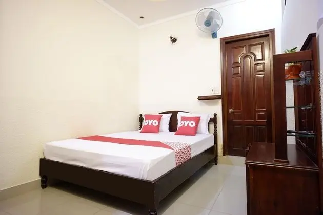 OYO 1040 Xuan Quynh Hotel