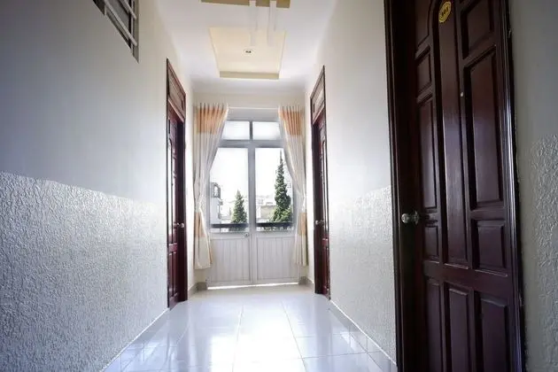 OYO 1040 Xuan Quynh Hotel - İç Mekan