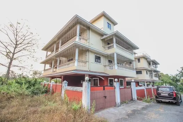 OYO 10402 Home 4 BHK Villa near Mandovi River - Dış Mekan