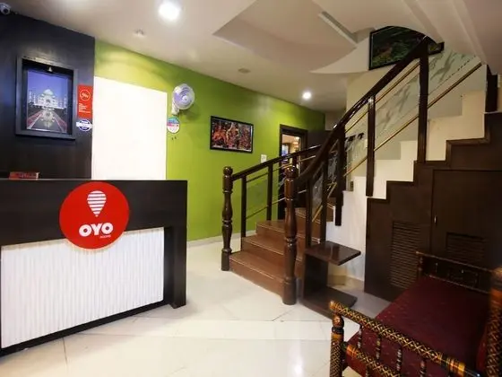 OYO 10416 Hotel Arts Executive - Lobi