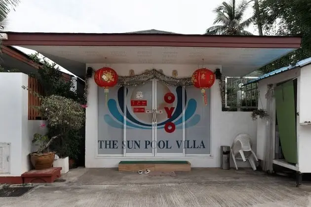OYO 1043 The Sun Pool Villa - Lobi