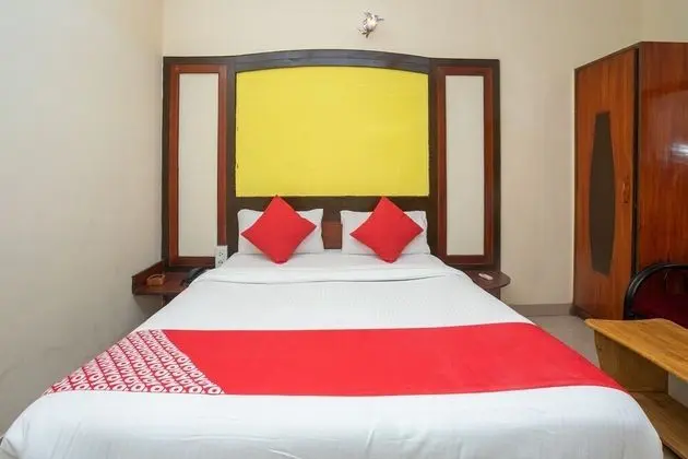 OYO 10435 Star Deluxe Lodge - Oda