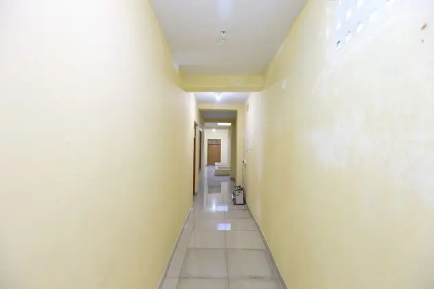 OYO 10449 Hotel Le Sai - Lobi