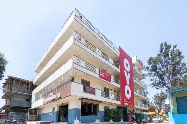 OYO 10523 Spandana Residency