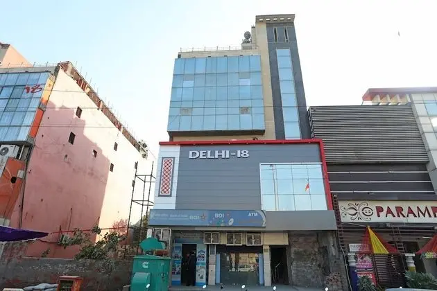 OYO 10558 Hotel Qlark