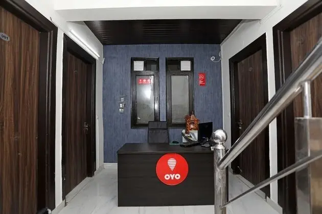 OYO 10581 Platinum Residency - Lobi