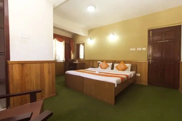 OYO 10587 Vanjula Residency