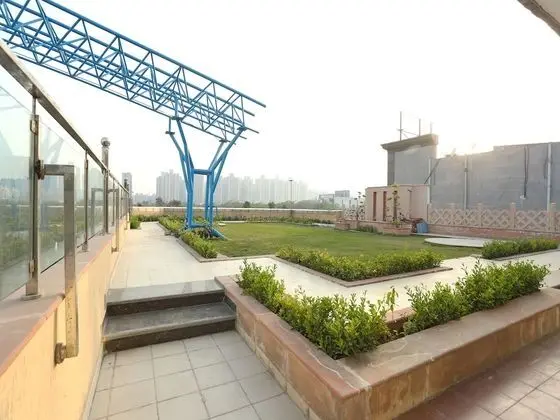 OYO 10591 Hotel Parktel