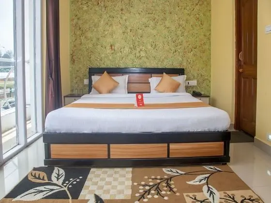 OYO 10673 Time Palace Residency