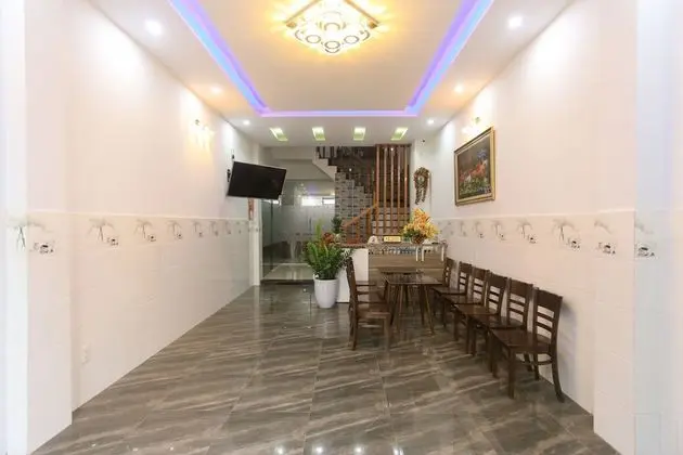 OYO 1068 Fussa Hostel And Apartment - Lobi