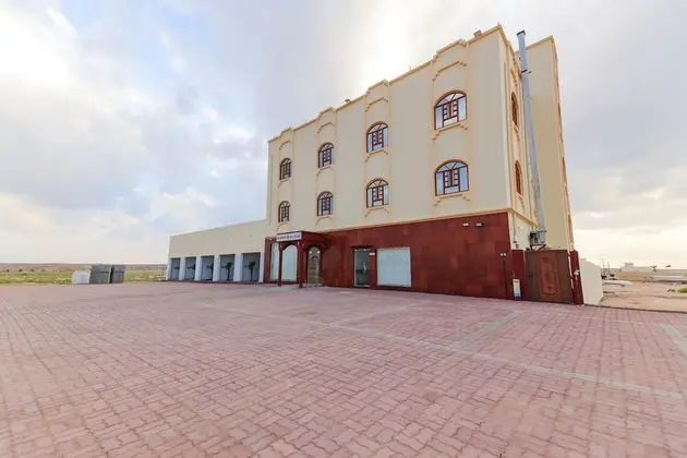 OYO 107 Ras Al Hadd Waves Hotel