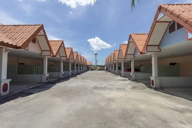 OYO 1070 Paradise Resort