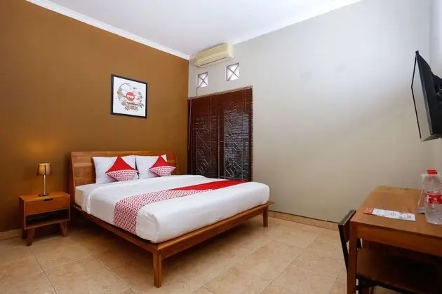OYO 1072 Kampung Condro Wulan Guesthouse