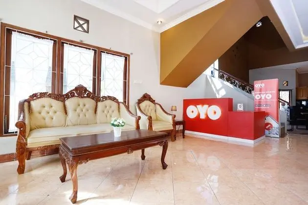 OYO 1072 Kampung Condro Wulan Guesthouse - Lobi