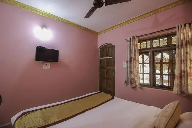 OYO 10728 Home Near Calangute Beach - Oda