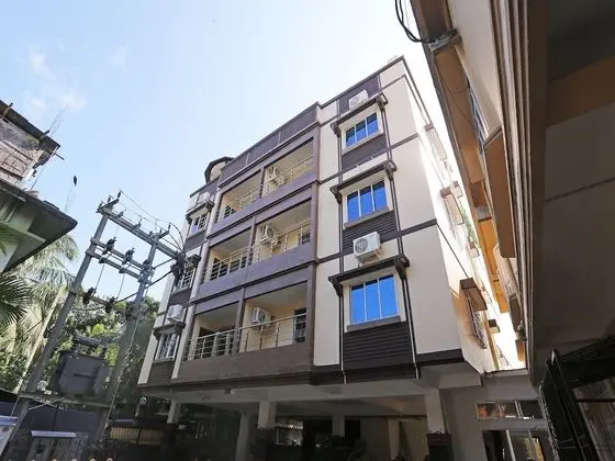 OYO 10734 Hotel NE Residency