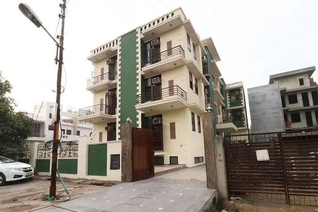 OYO 10747 Vashu Residency
