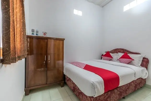 OYO 1082 Kost Arie 1