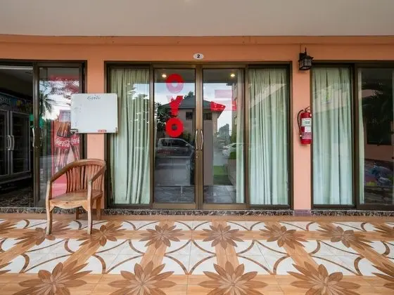 OYO 1087 Udom Khomkham Apartment - Lobi
