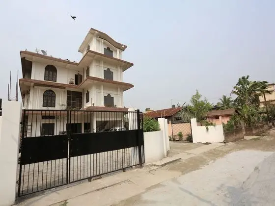 OYO 10912 Nirman Residency - Dış Mekan