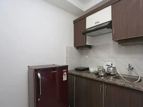 OYO 10948 Home Modern Studio Bhumiyadhar - Mutfak