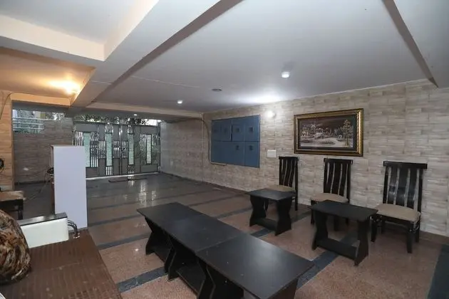 OYO 10960 Hotel Royal India - Lobi