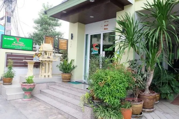 OYO 1097 Thep Apartment - Dış Mekan