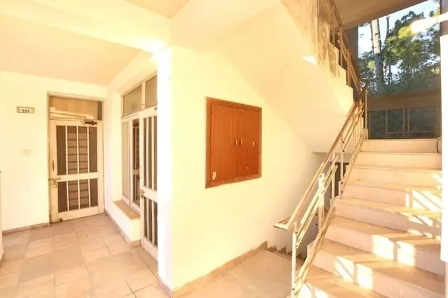 OYO 10985 Home Spacious 1BHK Barog - Lobi