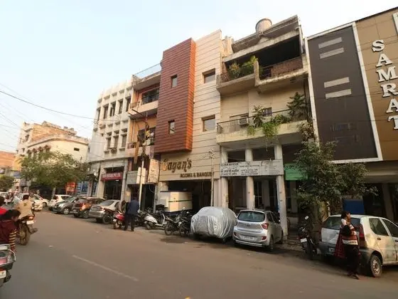 OYO 10991 Hotel Gagan